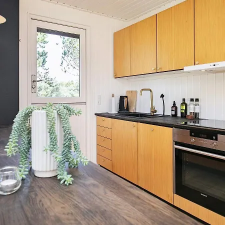 7 Person Holiday In L S بيت للعطل